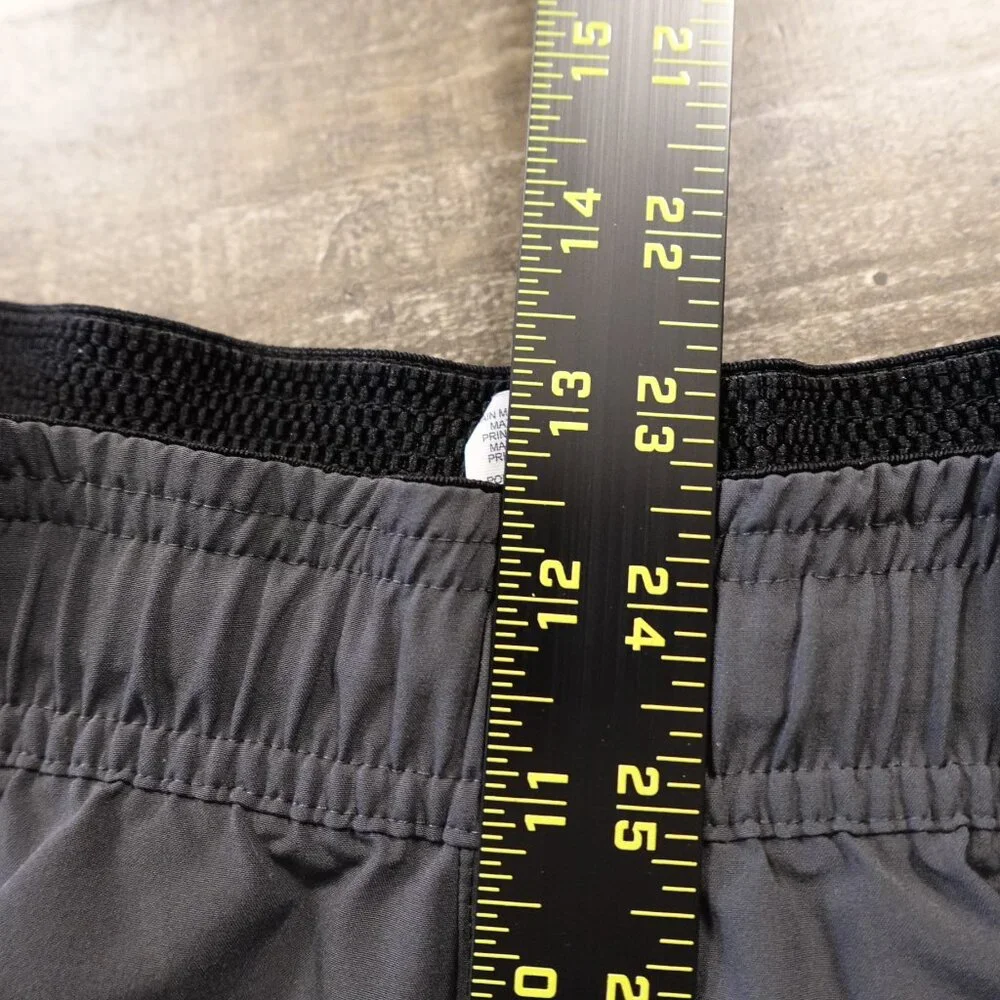 Adidas Colorblock Athletic Shorts Men’s Large‎ Gray Black 9.5